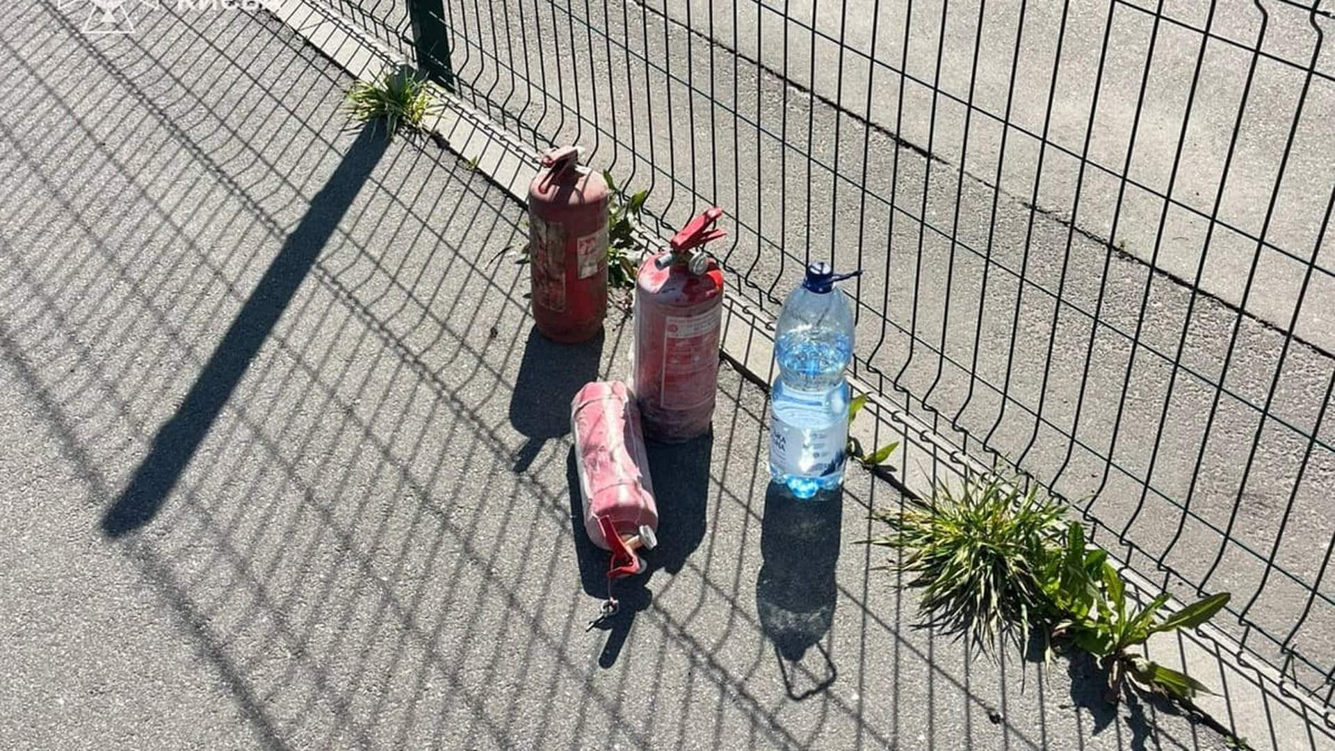 Фото до матеріалу: Сміттєвоз загорівся на Заболотного: водій врятував машину власноруч