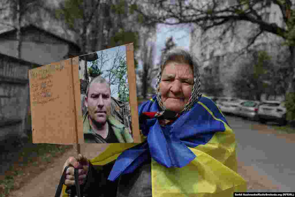 Фото до матеріалу: Мамо, тримайся: історії матерів, чиї сини зникли безвісти
