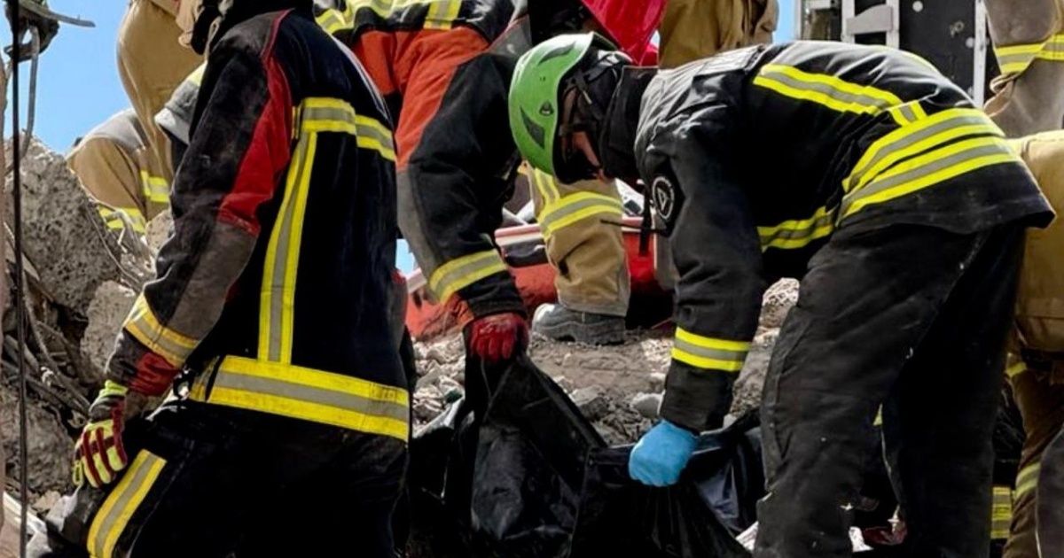 Фото до матеріалу: Сибіга скликає Радбез ООН через атаку в Києві: 9 загиблих, день жалоби