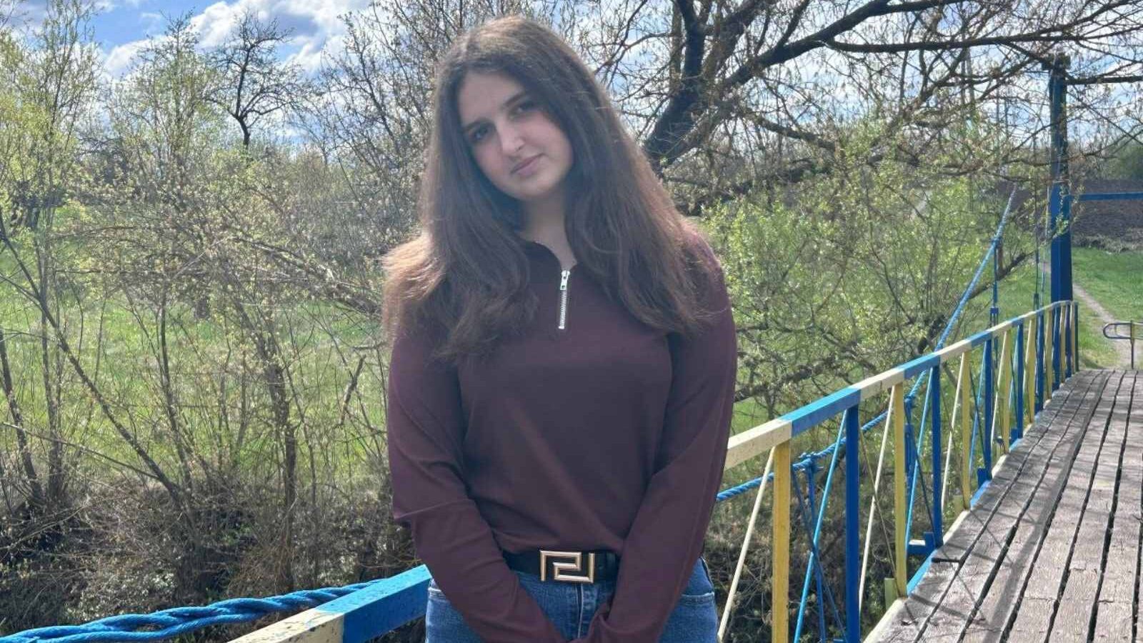 Фото до матеріалу: Юна дослідниця з Тальнівщини: як волонтерство стає кодом часу