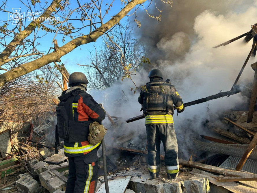 Фото до матеріалу: Дві загиблі та пошкоджений газопровід: ворог понад 800 разів обстріляв Запоріжжя