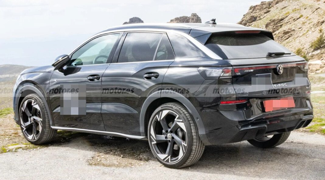Фото до матеріалу: Volkswagen T-Roc 4Motion: новий гібридний кросовер з повним приводом очікується в Україні