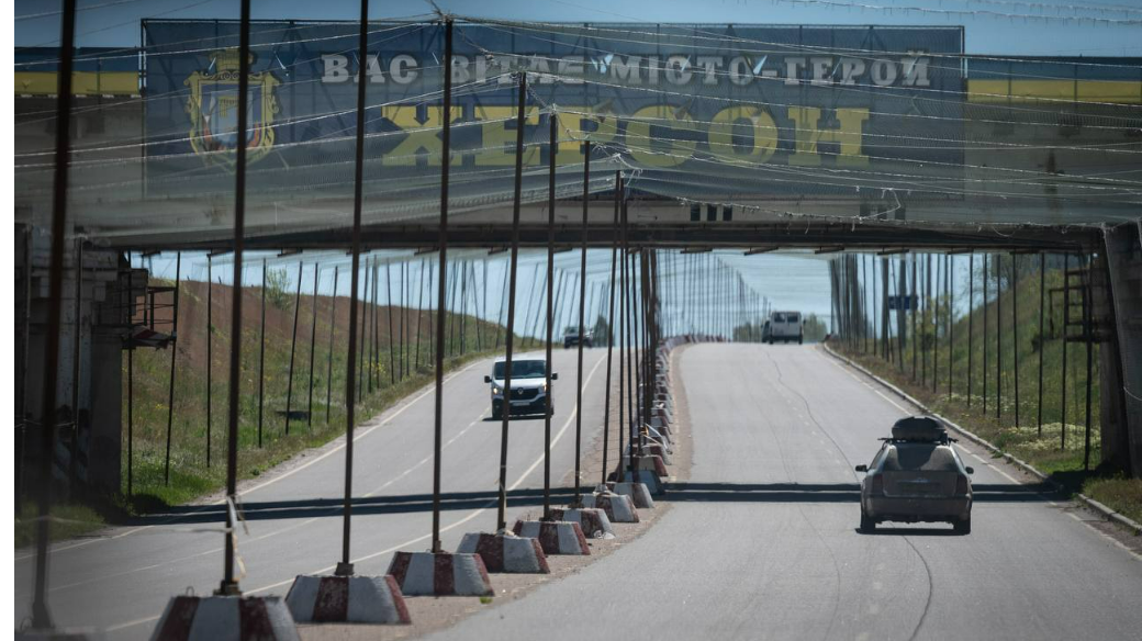 Фото до матеріалу: Уряд виділив 96 млн грн на захист доріг Херсонщини від дронів