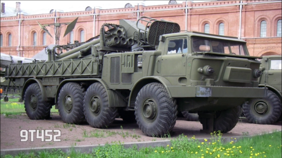 Фото до матеріалу: Пілоти «Лазарі» знищили заряджальну машину «Ураган» за 30 км від фронту