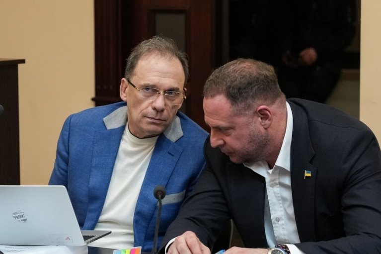 Фото до матеріалу: Суд у справі Єрмака оголосив перерву: наступне засідання буде закритим
