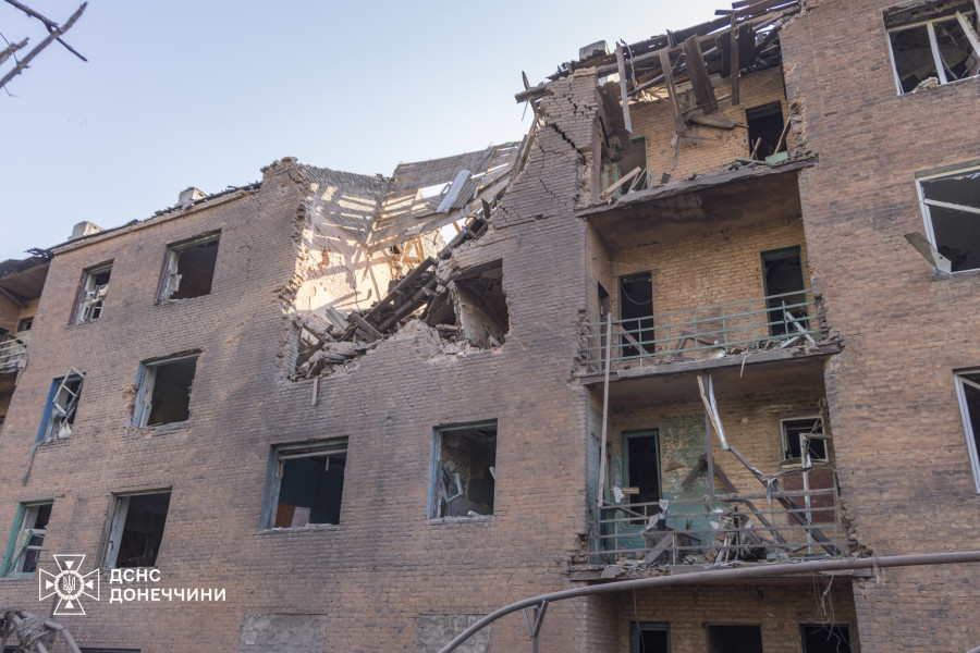Фото до матеріалу: Росія порушила обіцянки: Зеленський про 140 обстрілів та 850 ударів дронів за ніч