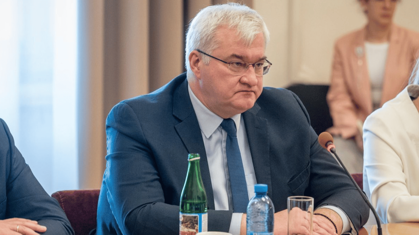 Фото до матеріалу: Сибіга: є нова динаміка на шляху до ЄС після виборів в Угорщині