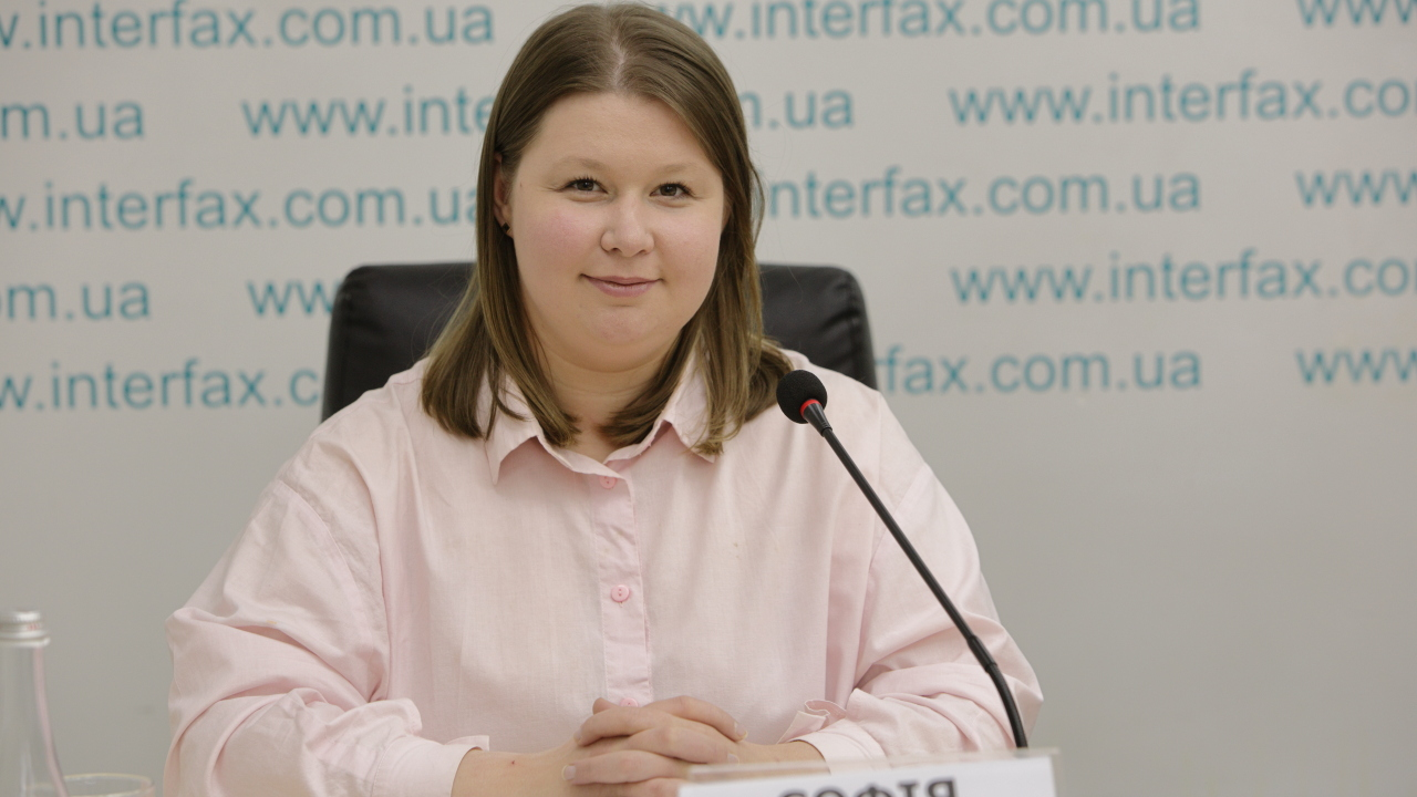 Фото до матеріалу: Штучний інтелект не замінить людей: експерти назвали навички, що збережуть роботу фахівців