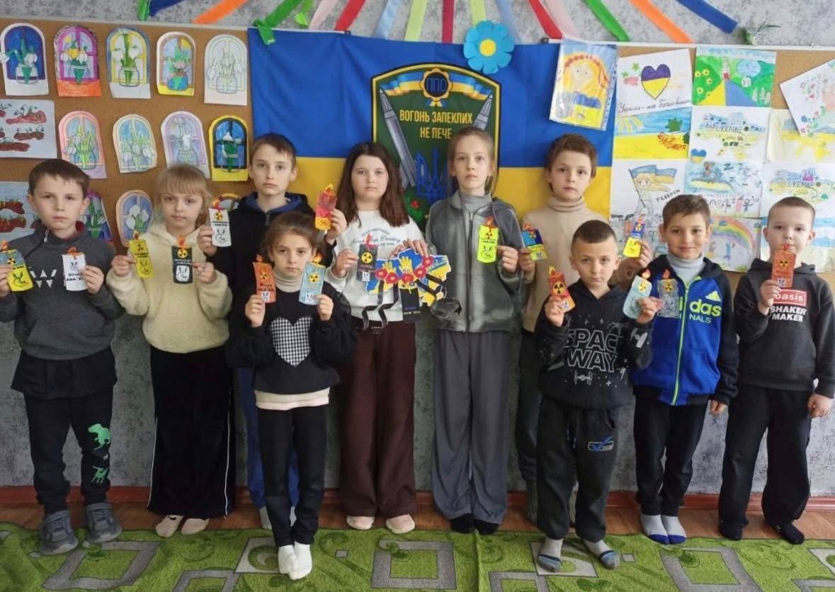 Фото до матеріалу: У Решетилівській школі вшанували памʼять ліквідаторів аварії на ЧАЕС