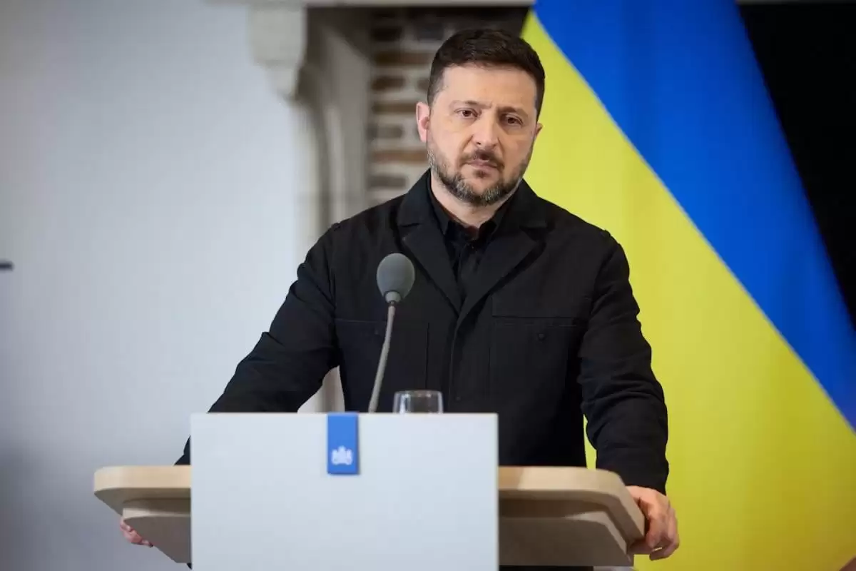 Фото до матеріалу: У кабінеті Зеленського знайшли викрадену картину Сезанна: фейк у стилі BBC