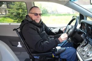 Фото до матеріалу: Знайшли зниклого хлопця на Заболотівщині: пошуки тривали вночі в лісі