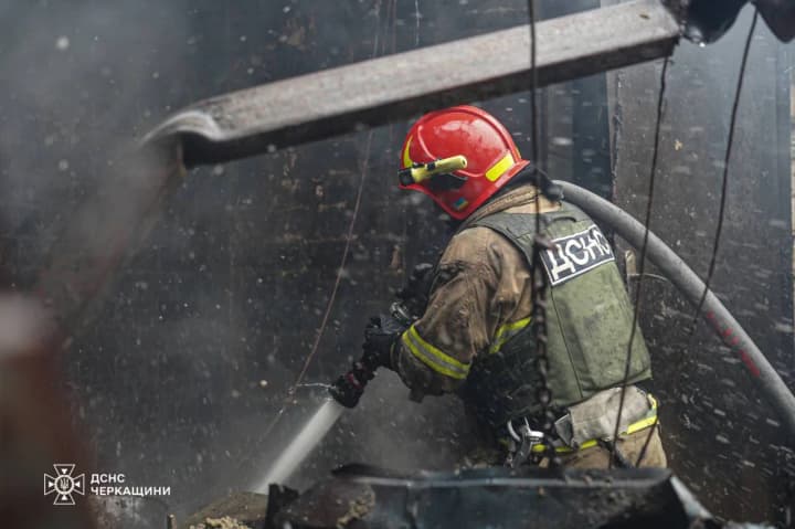 Фото до матеріалу: Росія атакувала Україну 800 дронами під час візиту Трампа до Китаю