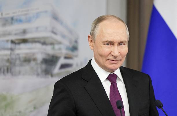 Фото до матеріалу: Рейтинг Путіна впав до мінімуму: наслідки для регіону