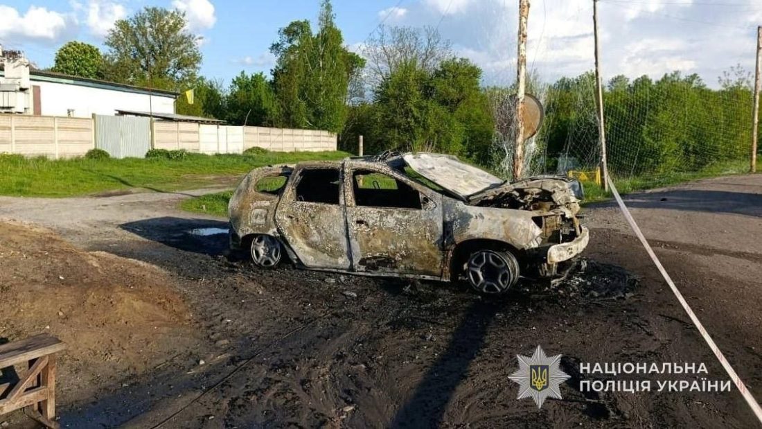 Фото до матеріалу: Російські БпЛА атакували Сумщину: поранений підліток, пошкоджені будинки та авто