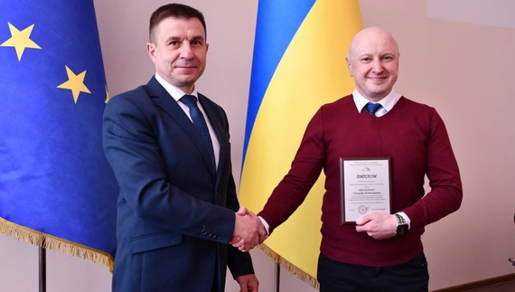Фото до матеріалу: Телеведучий назвав Камалію бездарною артисткою