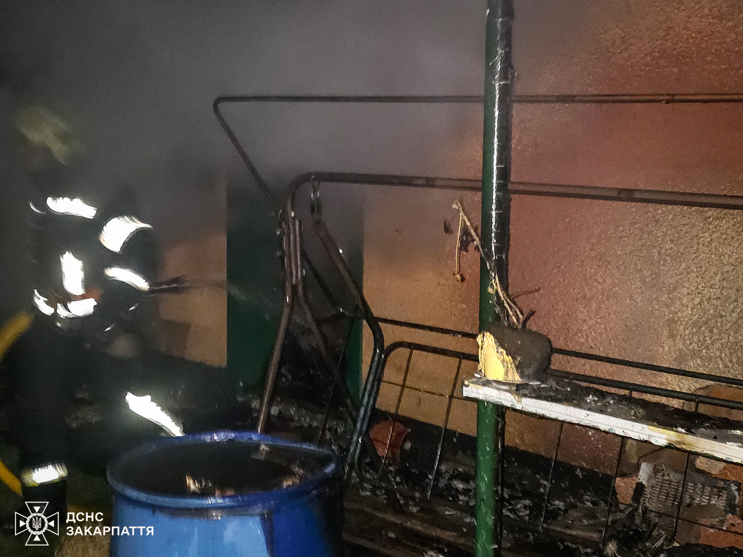 Фото до матеріалу: У Вільхівцях рятувальники врятували житловий будинок від пожежі