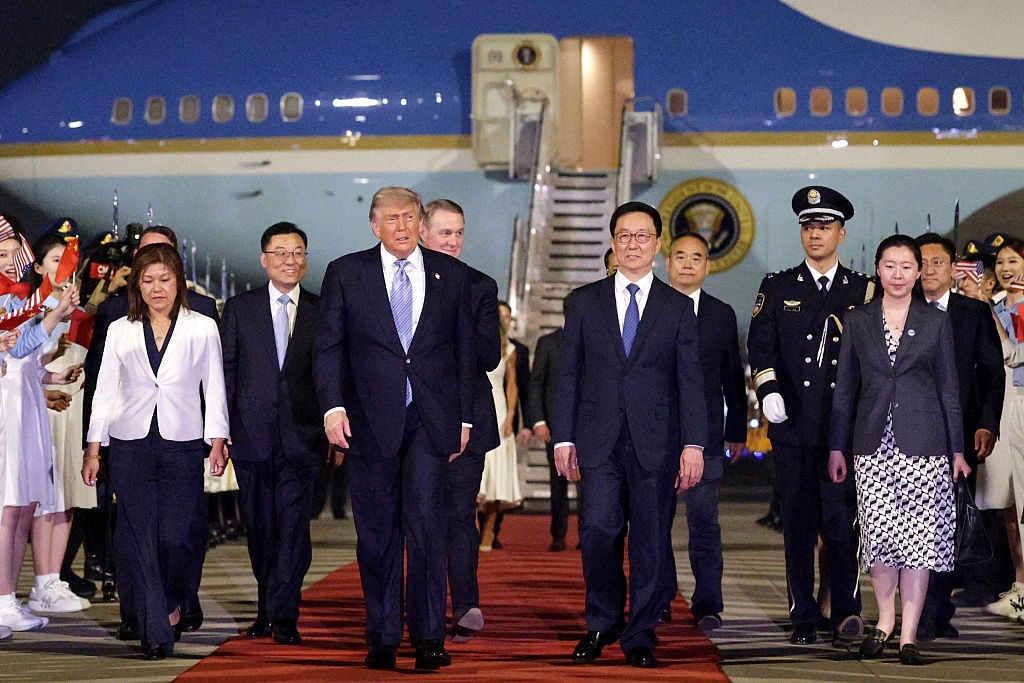 Фото до матеріалу: Дональд Трамп прибув до Китаю: перший візит з 2017 року