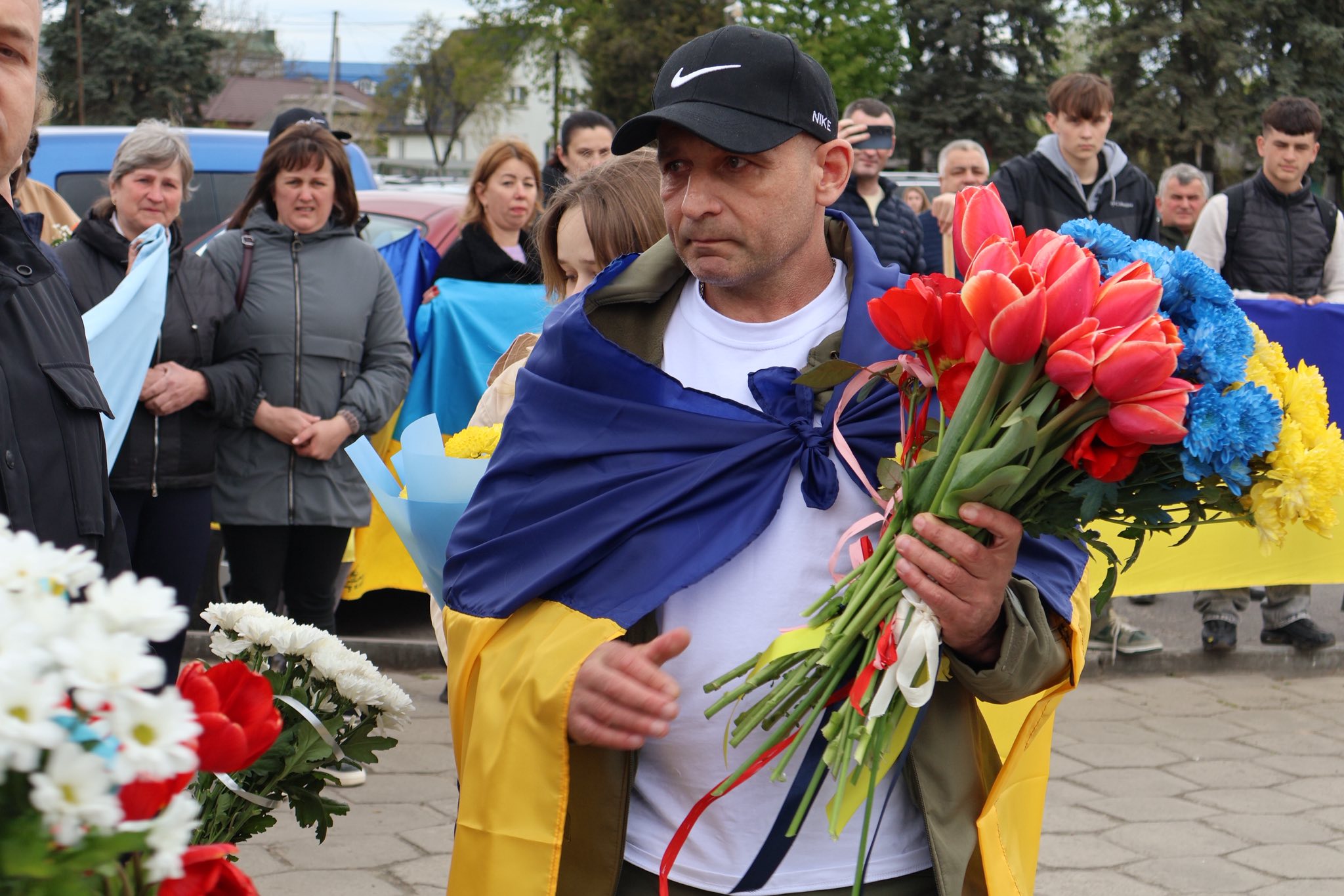 Фото до матеріалу: У Любомлі зустріли Андрія Жолоба, якого визволили з полону