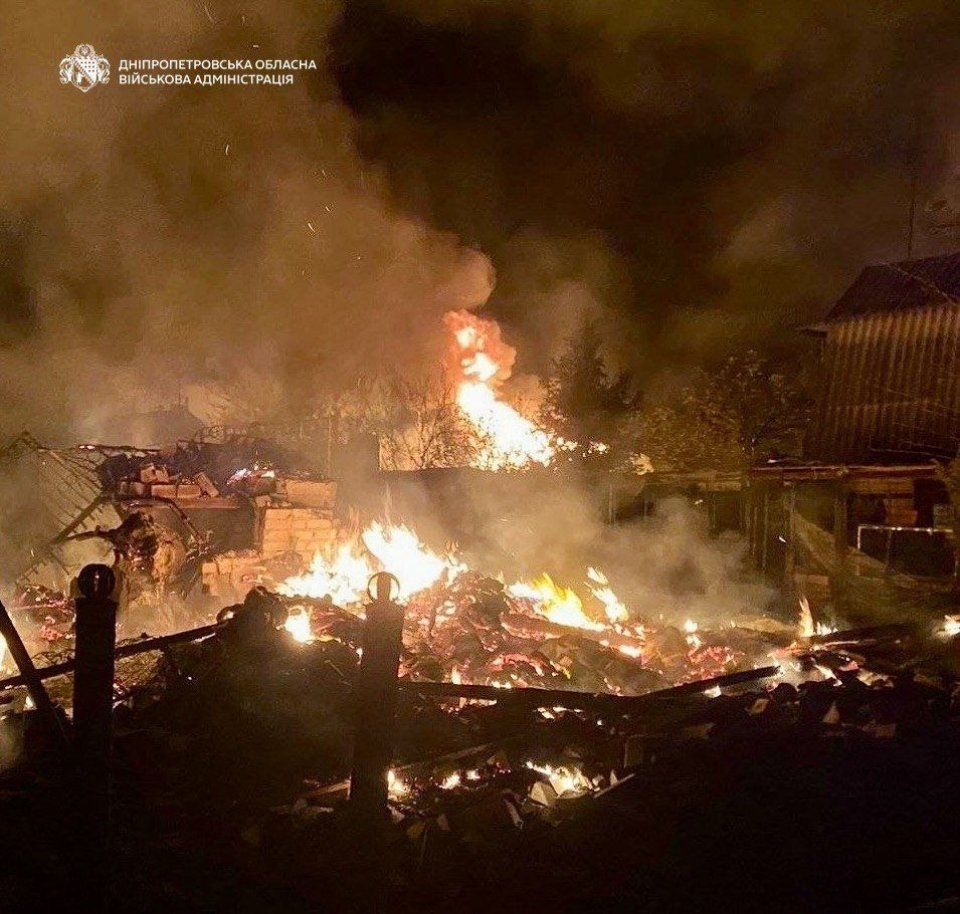 Фото до матеріалу: Масована атака на Дніпропетровщину: 8 загиблих, 9-місячна дівчинка без ніг