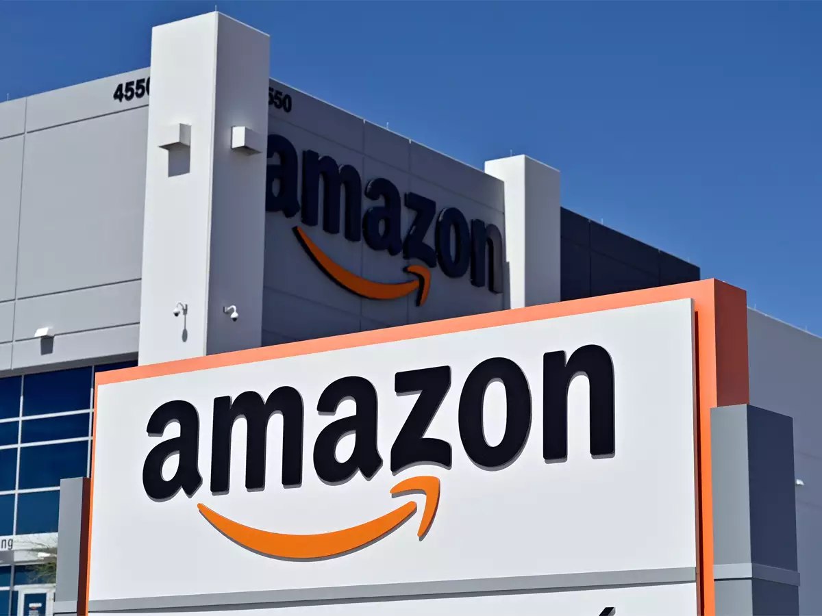Фото до матеріалу: Акції Amazon піднялись: компанія розширила логістичні послуги