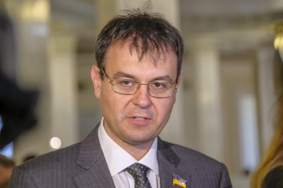 Фото до матеріалу: Гетманцев спростував фейки про податок на електромобілі