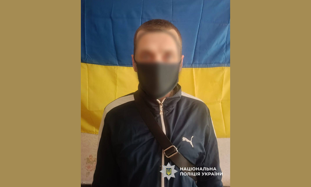 Фото до матеріалу: Черкаська поліція розшукала чоловіка, який поцупив у кав’ярні банку з грошима