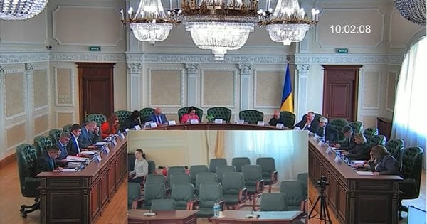 Фото до матеріалу: Суддя з Чернівців звільнений за погрози вагітній коханці