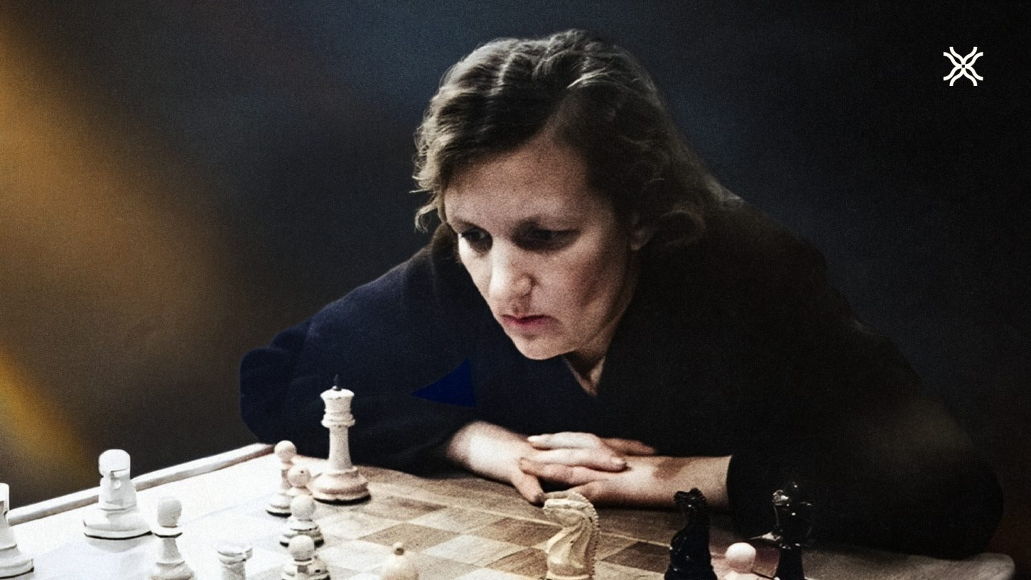 Фото до матеріалу: Шахова королева з Лубен: як Людмила Руденко розплавила золоту медаль на зубні коронки
