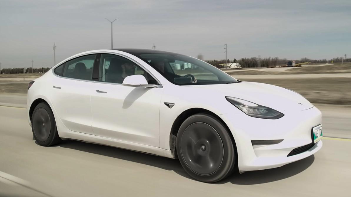 Фото до матеріалу: Tesla Model 3 проїхала 610 тисяч кілометрів: реальний тест батареї