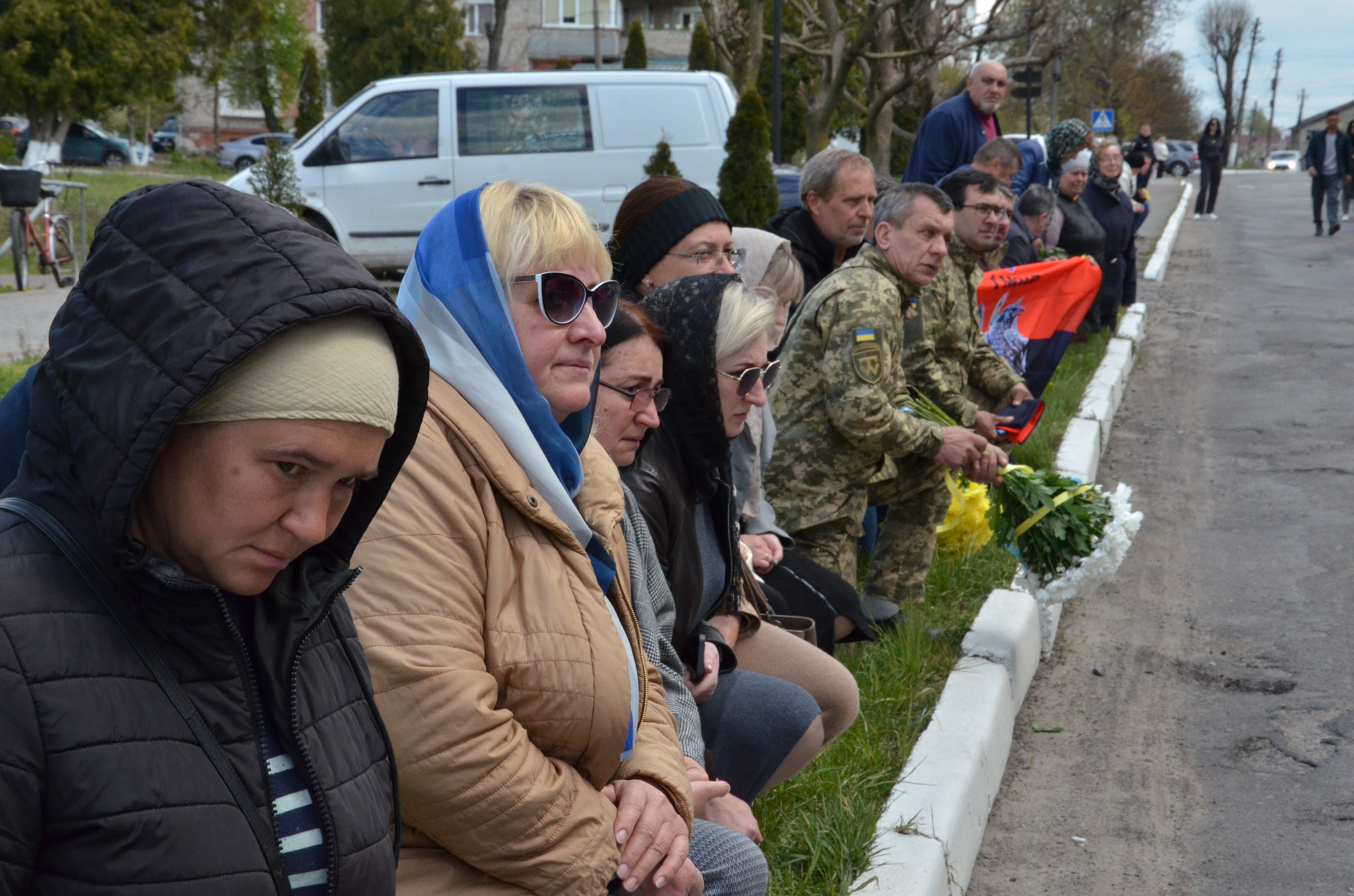 Фото до матеріалу: Радивилів провів у останню дорогу загиблого захисника Олександра Германюка