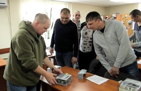 Фото до матеріалу: Електромонтери Черкасиобленерго вивчають нові методи боротьби з втратами енергії