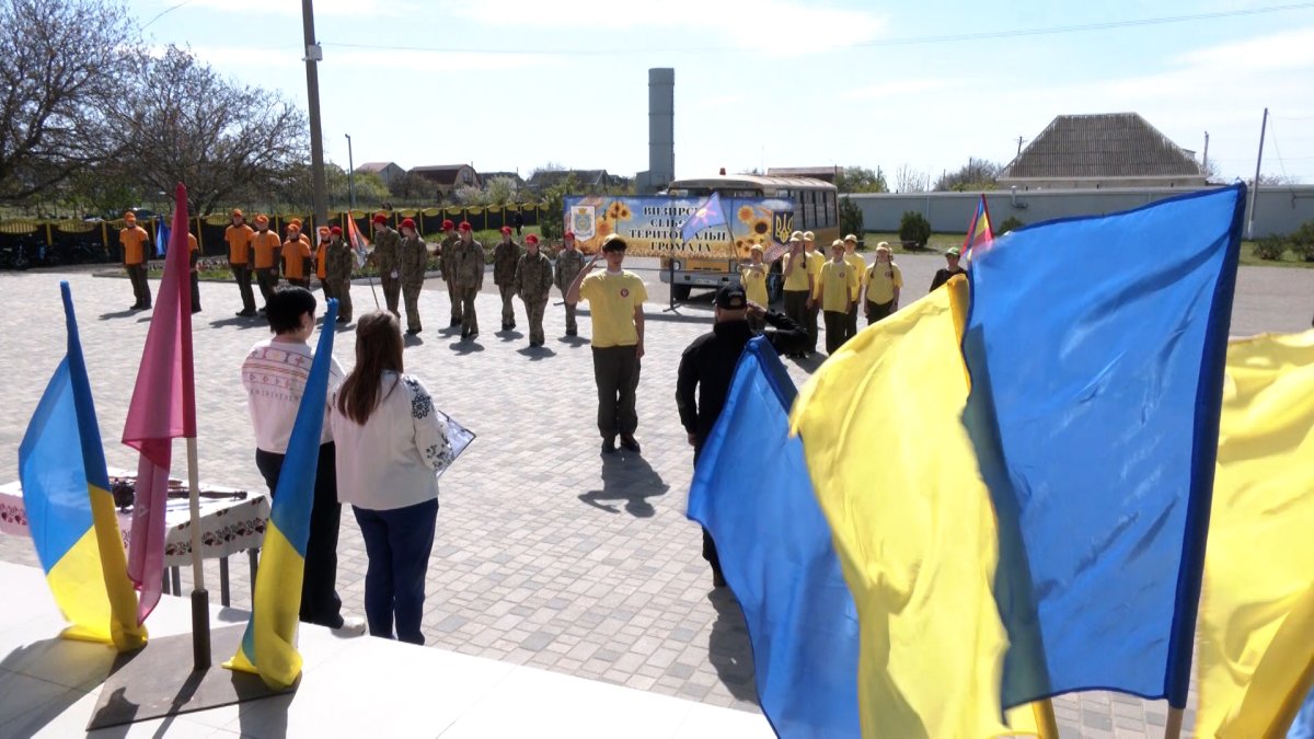 Фото до матеріалу: Визирська громада обрала найкращих юних патріотів: результати гри «Сокіл»