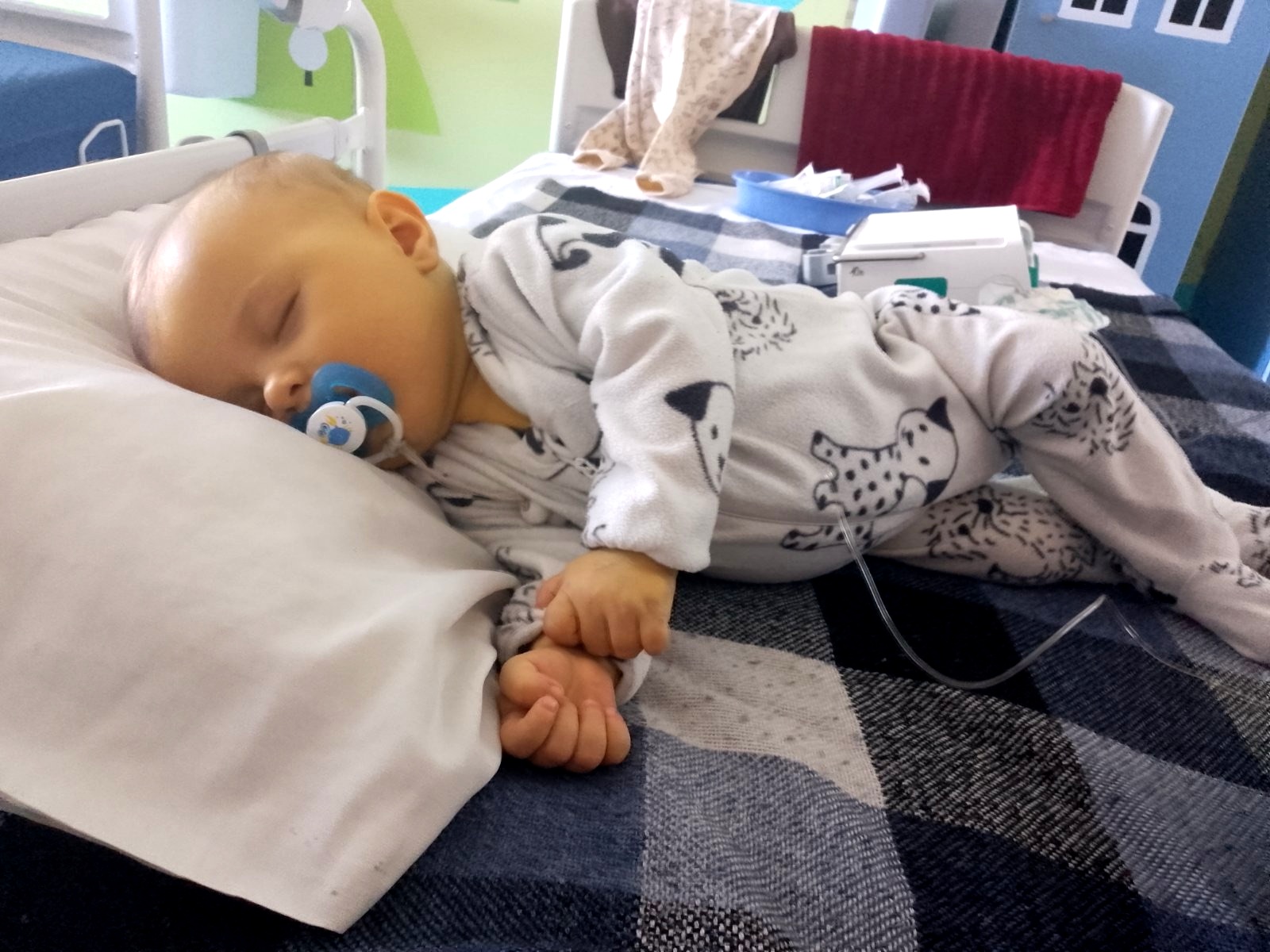 Фото до матеріалу: Ромчику Дячуку з села Облапи провели трансплантацію печінки: родина просить про підтримку