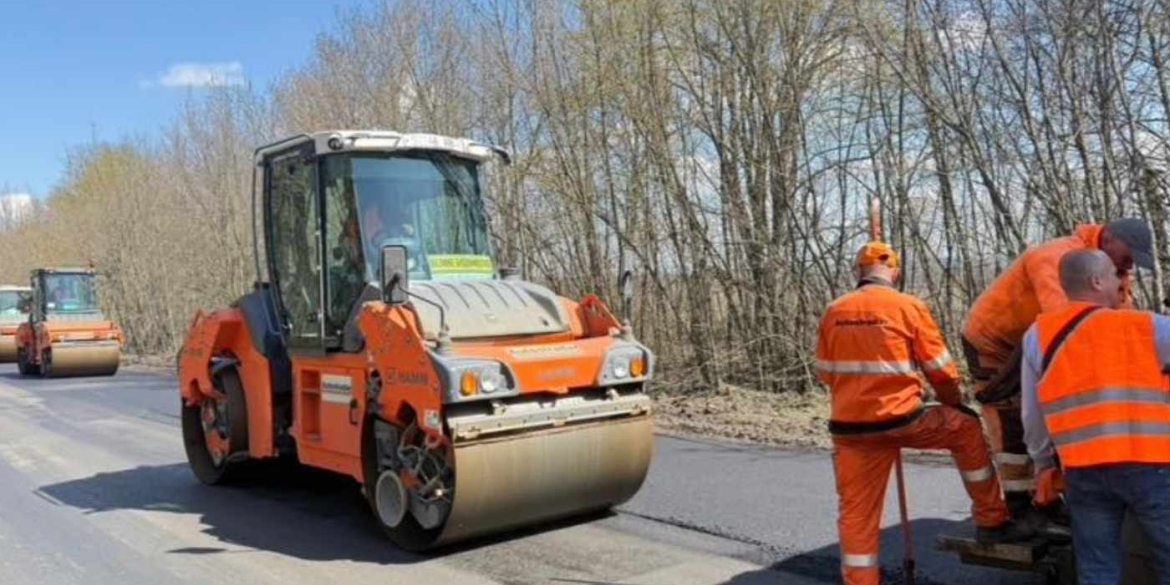 Фото до матеріалу: Дорожники Вінниччини: понад 173 тисячі м² асфальту відновлено за тиждень