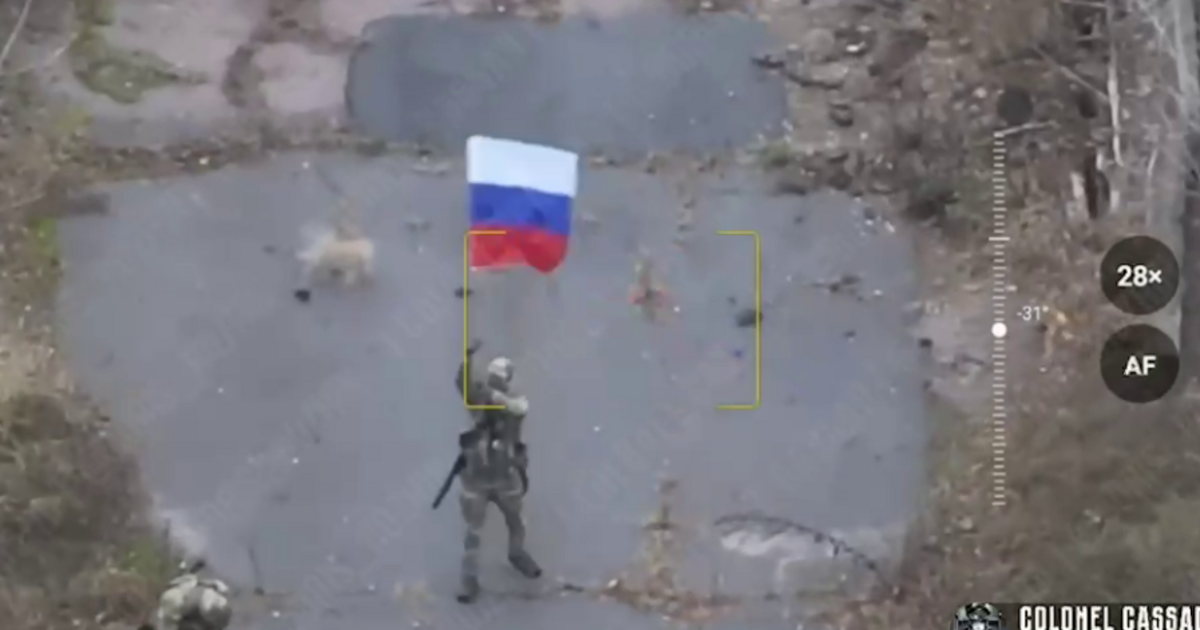 Фото до матеріалу: Росія почала використовувати ШІ для створення відео з «підняттям прапорів» на фронті