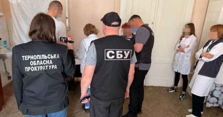 Фото до матеріалу: Лікарку з Чернівців викрито на шахрайстві: фіктивний туберкульоз та незаконний виїзд за кордон