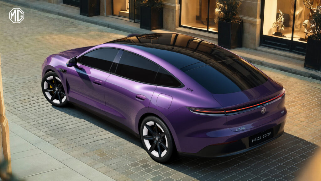 Фото до матеріалу: Новий флагман MG 07 зовні нагадує Porsche Taycan, а ціною — Toyota Corolla