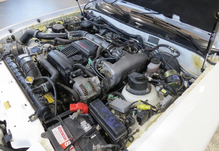 Фото до матеріалу: Капсула часу: унікальна Toyota Supra 1987 року з пробігом менше 9 тисяч км виставлена на аукціон