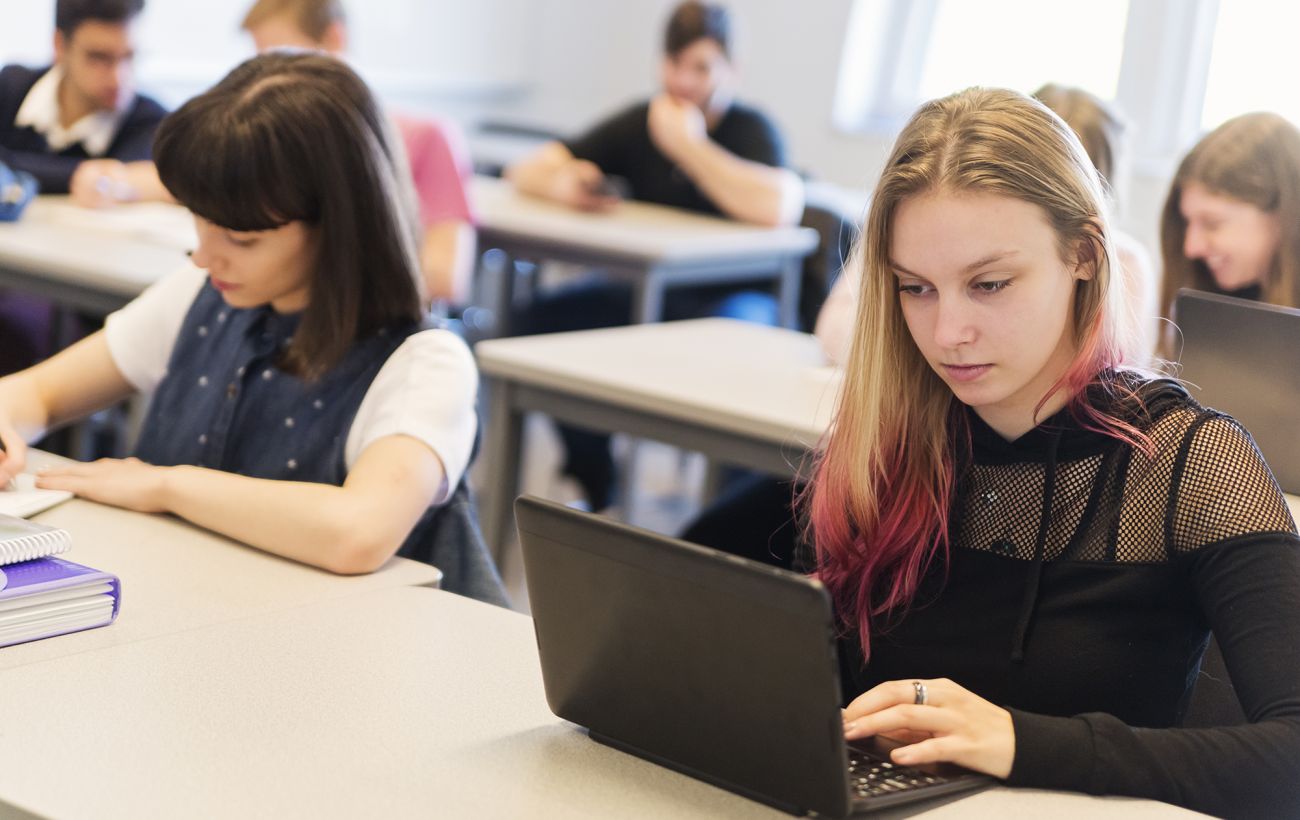 Фото до матеріалу: НМТ-2026: спрощення фізики та сувора поліція в пунктах тестування