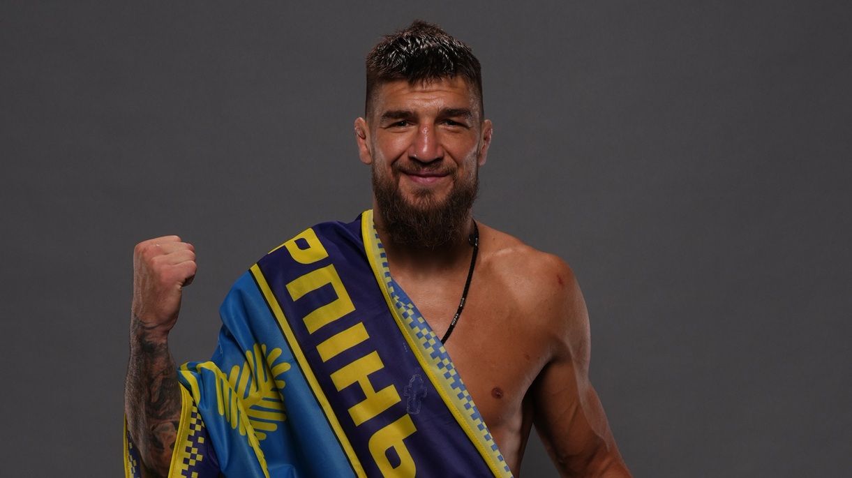 Фото до матеріалу: Ярослав Амосов отримав 100 тисяч доларів за перемогу в UFC 328