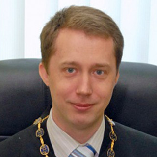 Фото до матеріалу: ChatGPT навчився попереджати близьких про ризик самогубства користувача