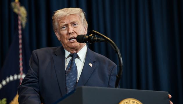 Фото до матеріалу: Трамп повідомив про знищення семи іранських катерів у Ормузькій протоці