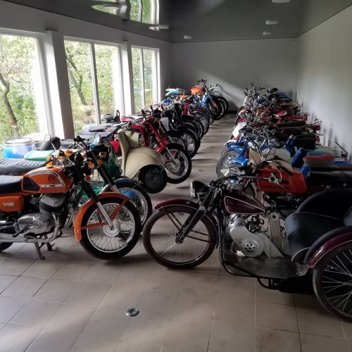 Фото до матеріалу: В Украине обнаружили крупнейшую коллекцию мотоциклов: Авто новини від AUTO-Consulting