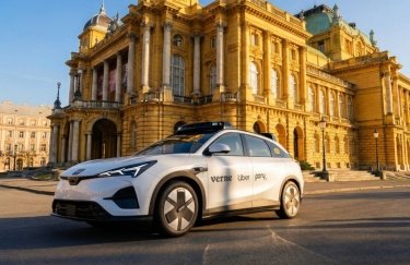 Фото до матеріалу: Хорватія запустила перше в Європі комерційне роботаксі
