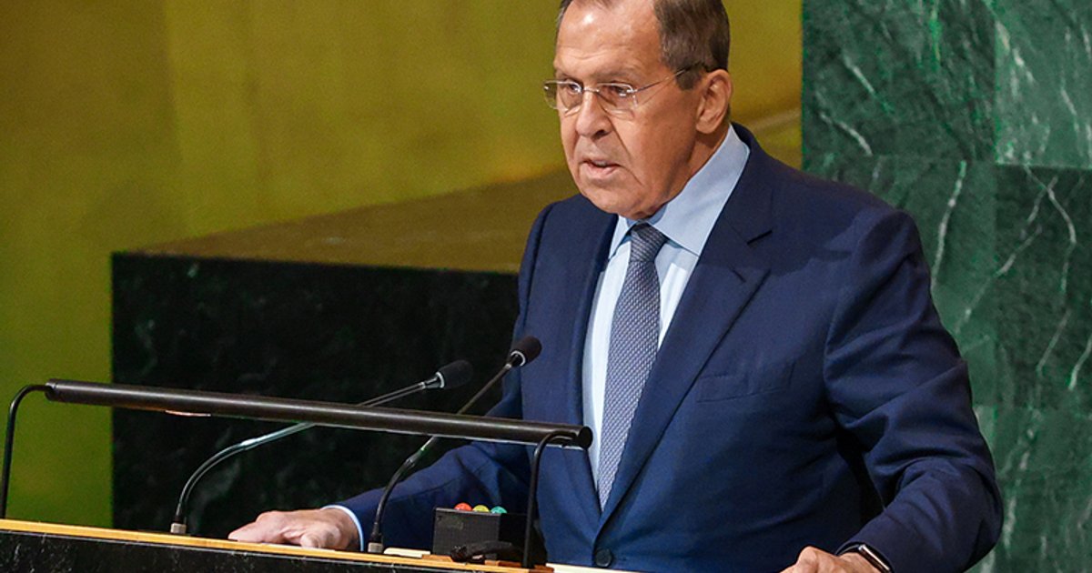 Фото до матеріалу: Лавров погрожує Україні «відсутністю милосердя» через загрозу параду в Москві