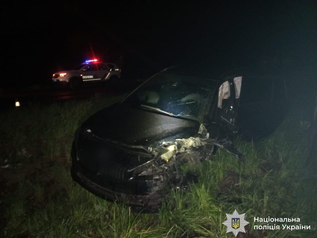 Фото до матеріалу: На Калущині нетверезий водій BMW зіткнувся з Opel Astra: є травмований