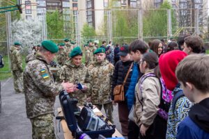 Фото до матеріалу: День прикордонника у Військовому ліцеї: урочистості, спорт та новий меморандум з Хмельницькою міською радою