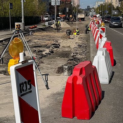 Фото до матеріалу: Українські бренди презентували нові колекції: від благодійних речей до вечірнього одягу