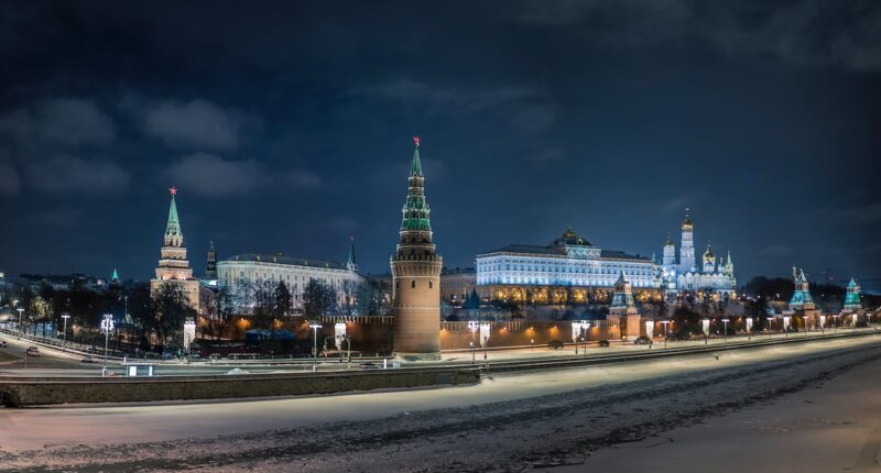 Фото до матеріалу: Росія оголосила перемир'я на 8-10 травня, але погрози Києву залишаються: що відомо про святкові дні
