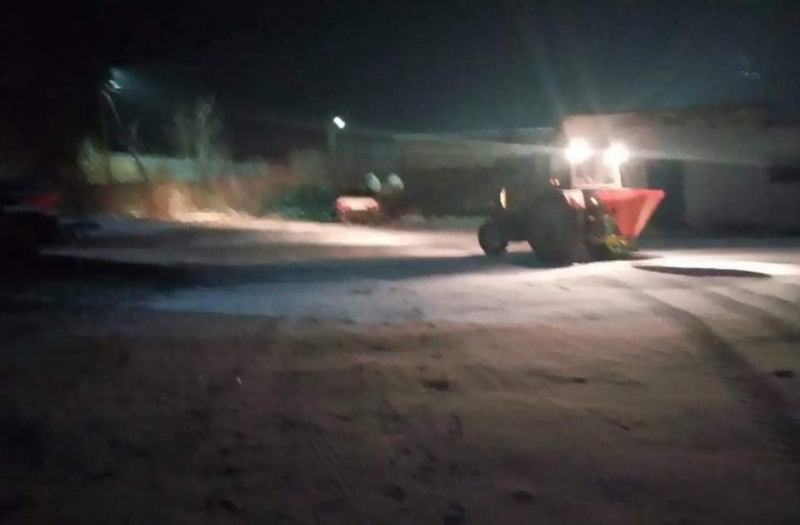 Фото до матеріалу: Комунальники Володимир-Волинського ліквідовують наслідки ожеледиці